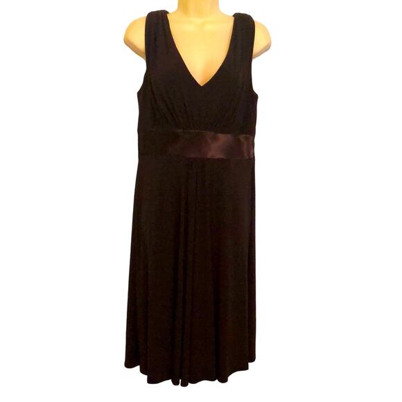 Jones Wear Dress Brown Knit Cocktail Dress Woman Size 12 Below Knee Empire Waist - Picture 1 of 9